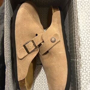 Women’s Boston clogs